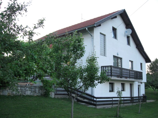apartmány Dale - Smoljanac AP1 (2+2) s balkonem - Plitvická jezera