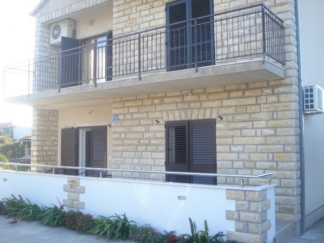 Appartamenti Dalmazia - Rogoznica AP1 (2+2)