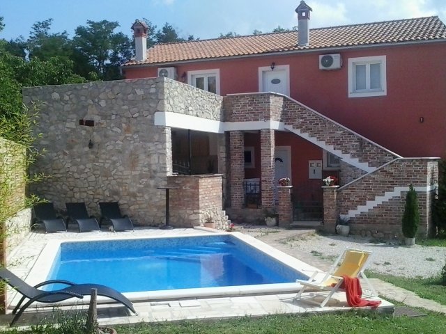 bellissima casa rusticale  con piscina in Istria (7+2)